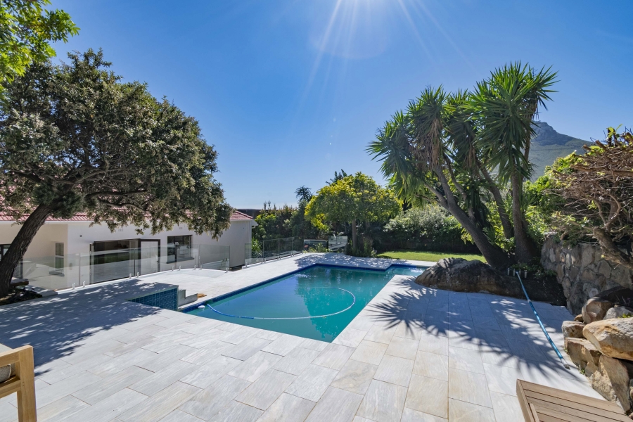 3 Bedroom Property for Sale in Camps Bay Western Cape